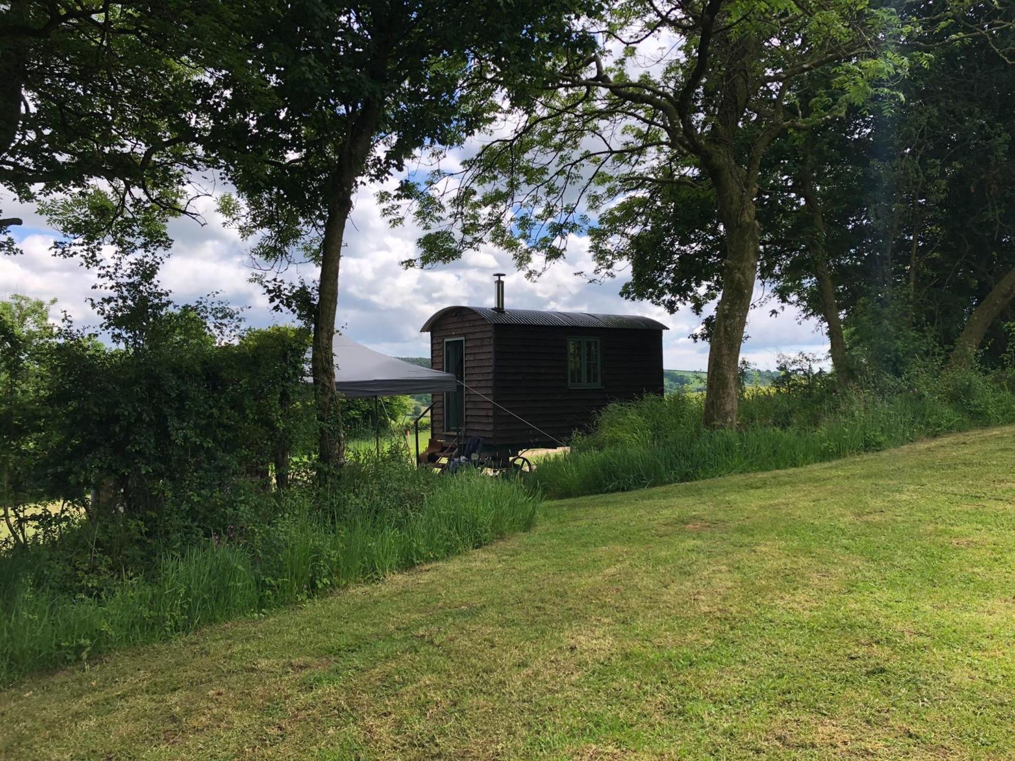 The Shepherds Hut At The Shippen, Tiphayes ホニートン エクステリア 写真